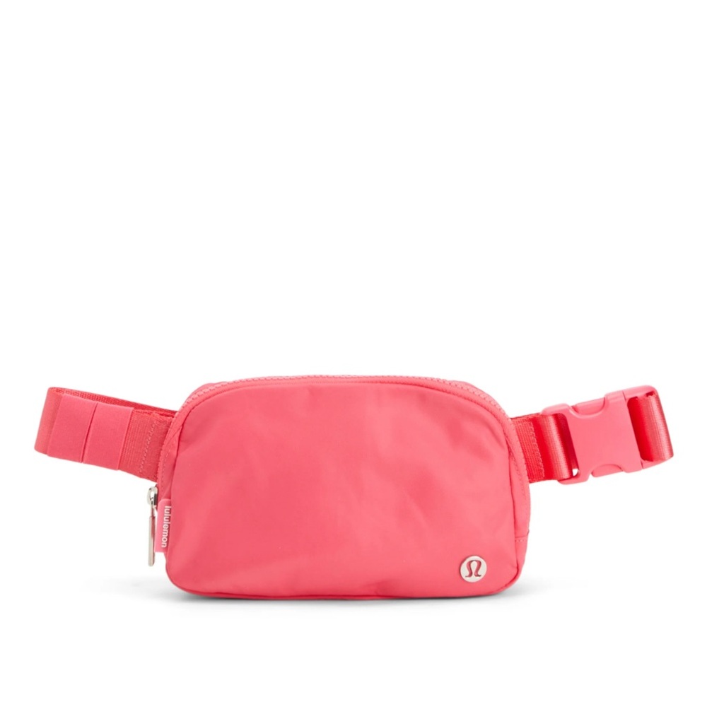 Lululemon Everywhere Belt Bag